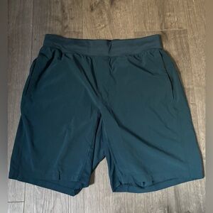 LULULEMON green athletic shorts size large